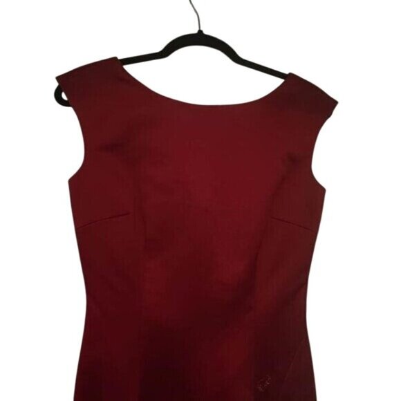 Maggy London Beaded Dragon Cocktail Dress with Leg Slit in Ruby Red Size 4 - Picture 4 of 6